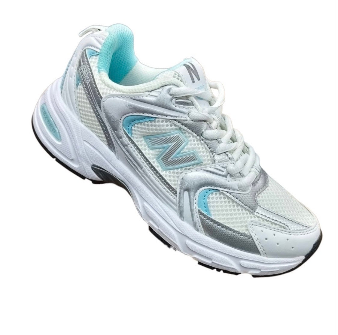 NEW BALANCE LOOK MODERNO · vista 3